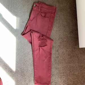 American Eagle Outfitters Women's Cropped Jeans in Burgundy. Like new!